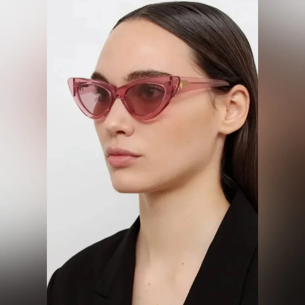 NEW The Attico x LINDA FARROW Dora Sunglasses in Pink - Picture 4 of 16